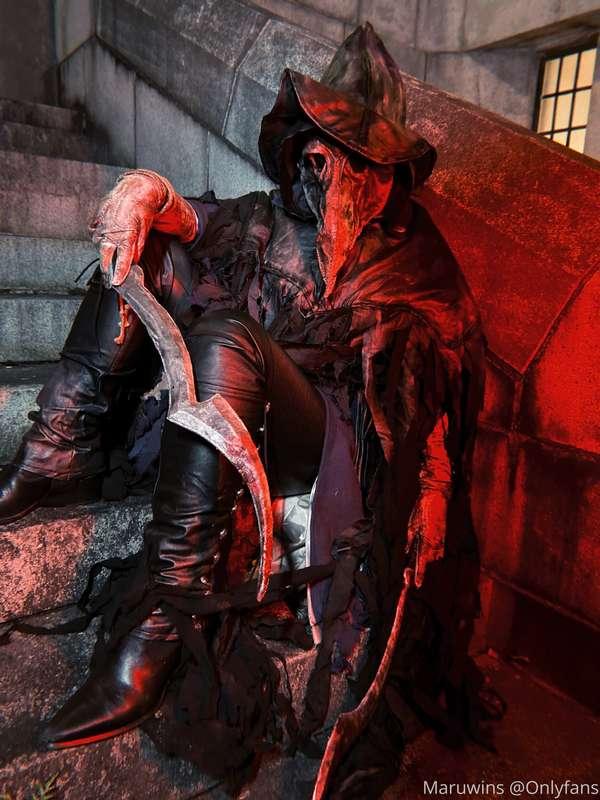 Eileen the Crow!  Did a spooky location shoot for her last n..