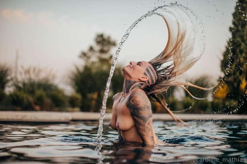 Flipping out over this shot 💦