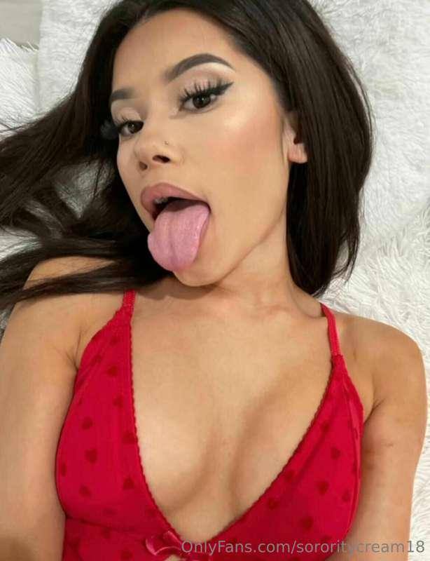 SWEET GIRL TURNS NAUGHTY 🙈 @camilababiii🔥❤️‍🔥 Is going VIRAL..