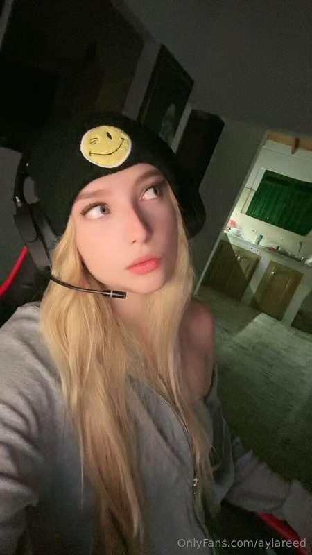 too hot to ignore 🔥