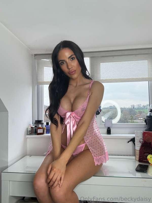 If 1 is soft and 10 is fully erect how high does this photo ..