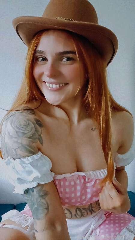 helenrofficial image #1