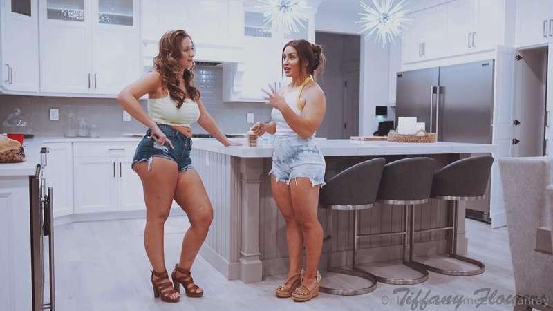 My friend @thetiffanyflowers came over and we were having a ..