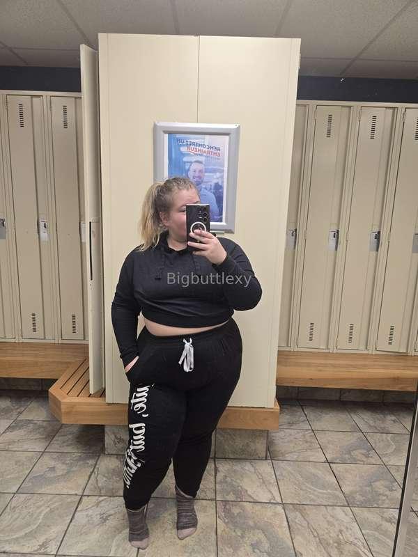 Just another selfie at the gym😇