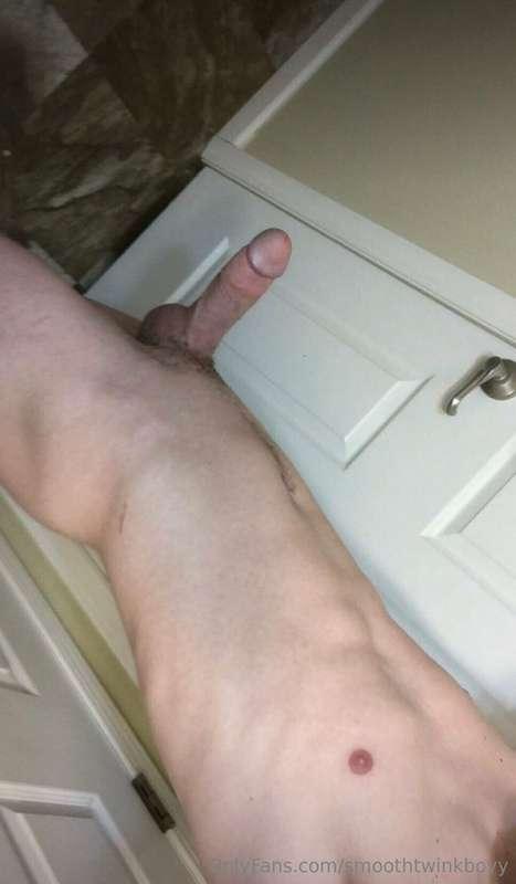 DM a tip to see past lives with jocks, twinks, and Bi guys 😏