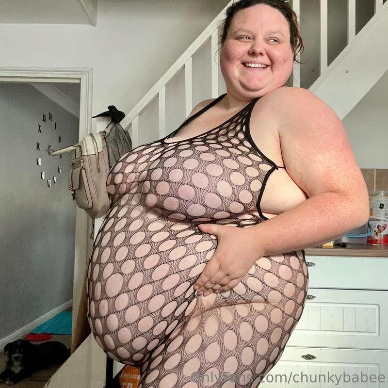 Who wanna see if I can be stuffed to the point that I rip th..