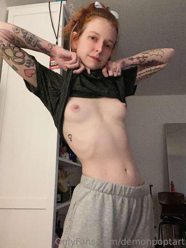 Just some cute cozy pics (swipe for nude hehe) also I think ..