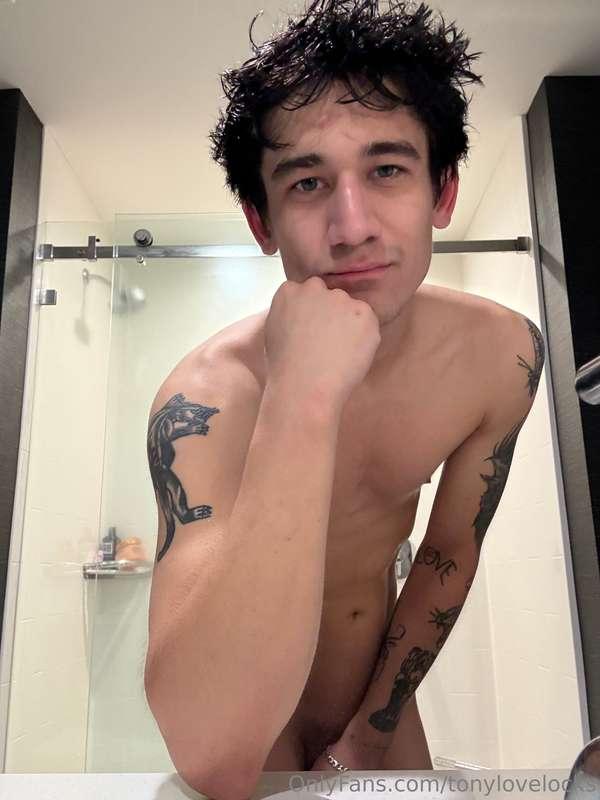 tonylovelocks image #4
