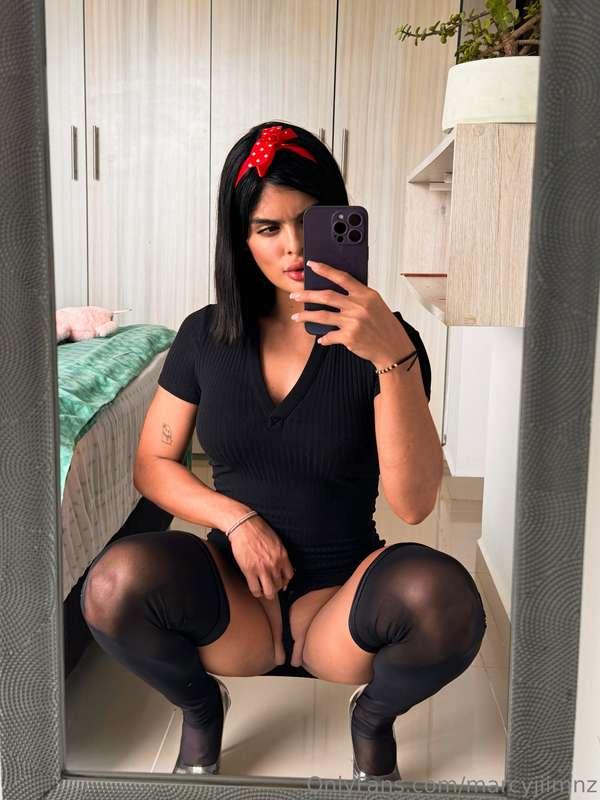 My cookie is for you 😋 eat it 🤤