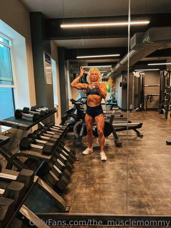 New low today at 134.5 lbs. next week I get to eat back at M..