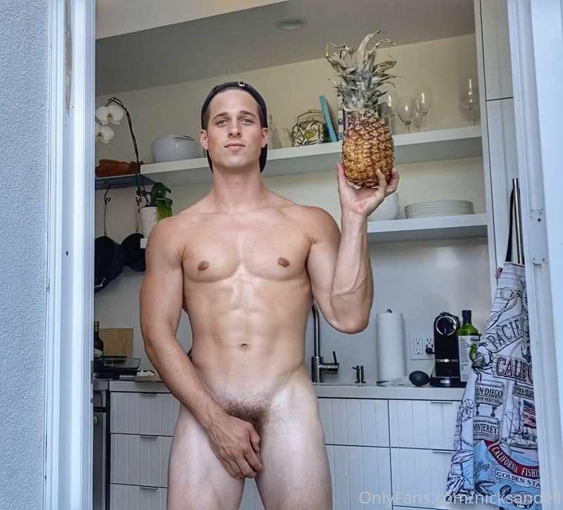 Pass me the pineapple...