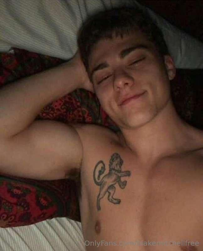 The only thing keeping me up is you 🤭