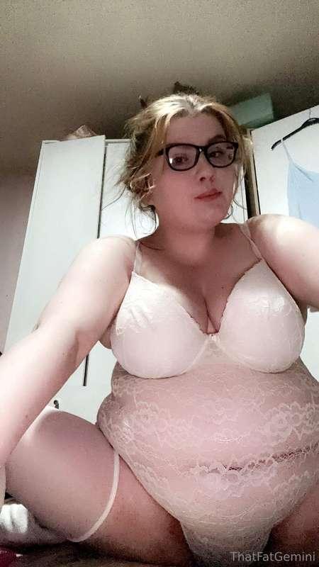 😈 @saratinyxo 😈 

Horny Irish slut with a $3 sale 😜☘️ 

🎃 @s..