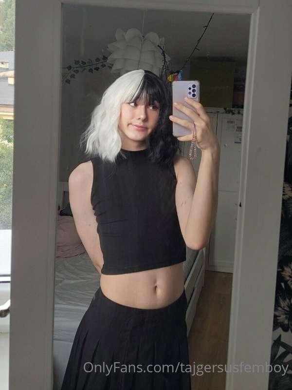 classic white n black femboy