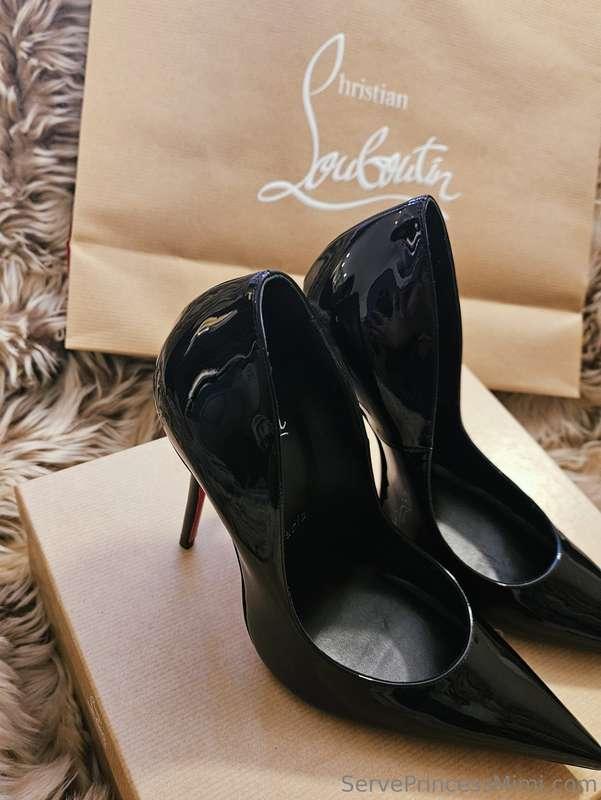 Aren't they gorgeous? More so when I'm wearing them 🤭