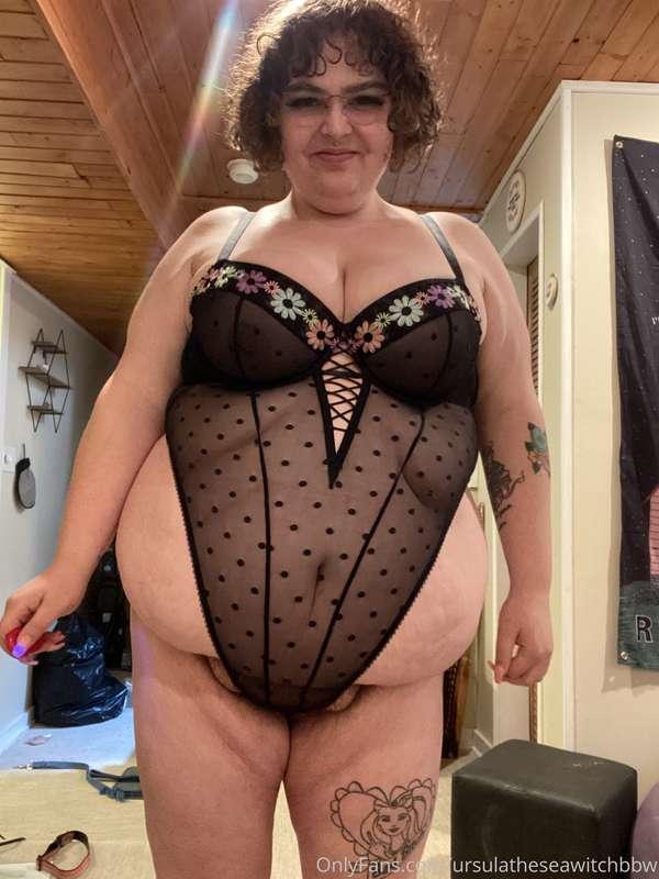 i make him cry bout the pussy, probably why my shit’s so wet