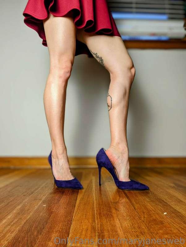 Strong legs are so sexy