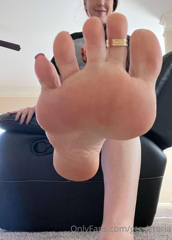 Making a bunch of new content tonight for you little bugs