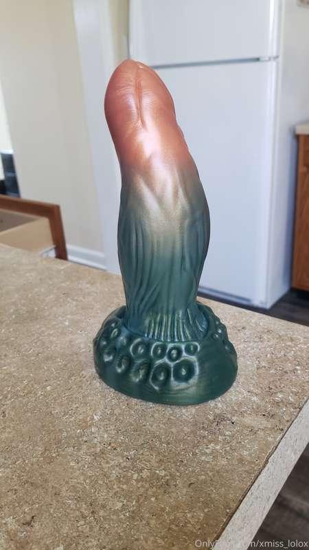 The demogorgon from bad dragon has got me all hot and bother..