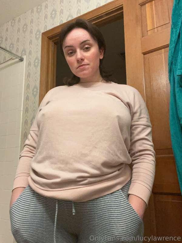 Feeling so cute and comfy tonight ♥️☺️