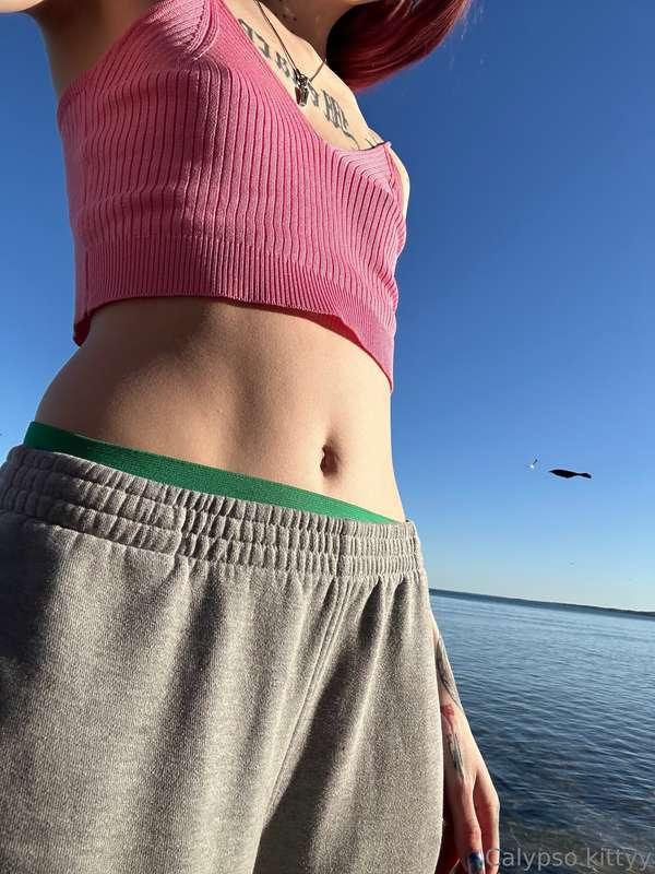 Kiss my tummy