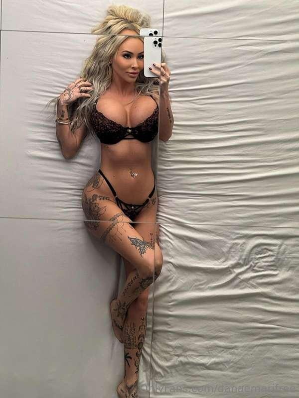 What would you do if you saw me laying like this....😈