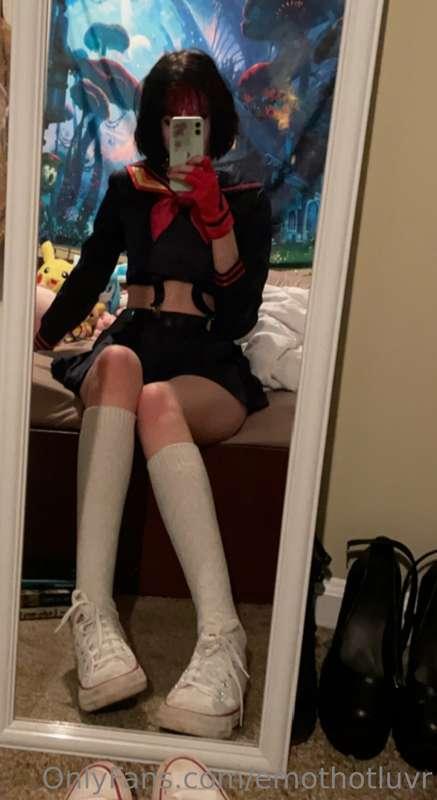 hi :3

Im prepping for a con right now so I won't be posting..