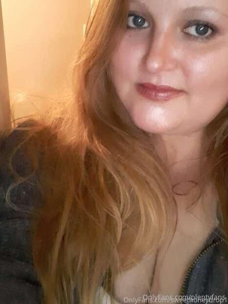 FREE PAGE cum watch this hot milf squirt 💦 💦💦🥰 @sweethoneydr..