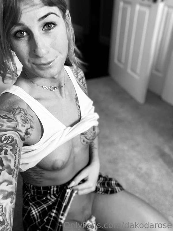 Photodump🥰
Swipe💕💕💕

I’m so ready for friday🙈😂