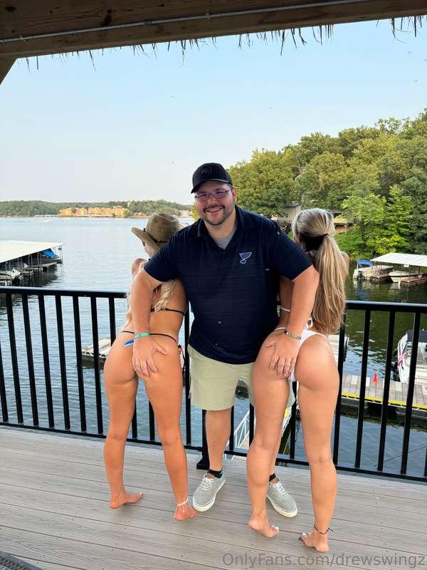 @thatchurchgirl and @erikaswingz have PERFECT asses 