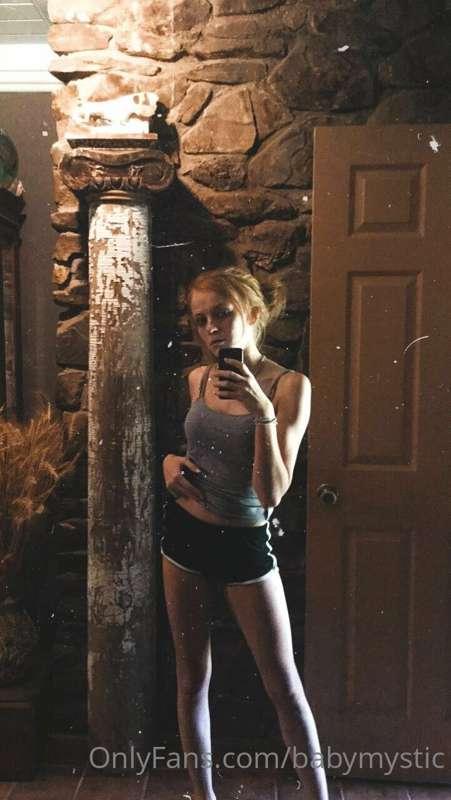RedNeck bitch, wanna rock John Deer. 
(I look dead but that’..