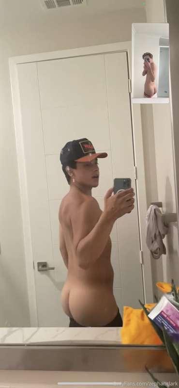go subscribe to my boys naughty page @jesseunderhill 😈 check..