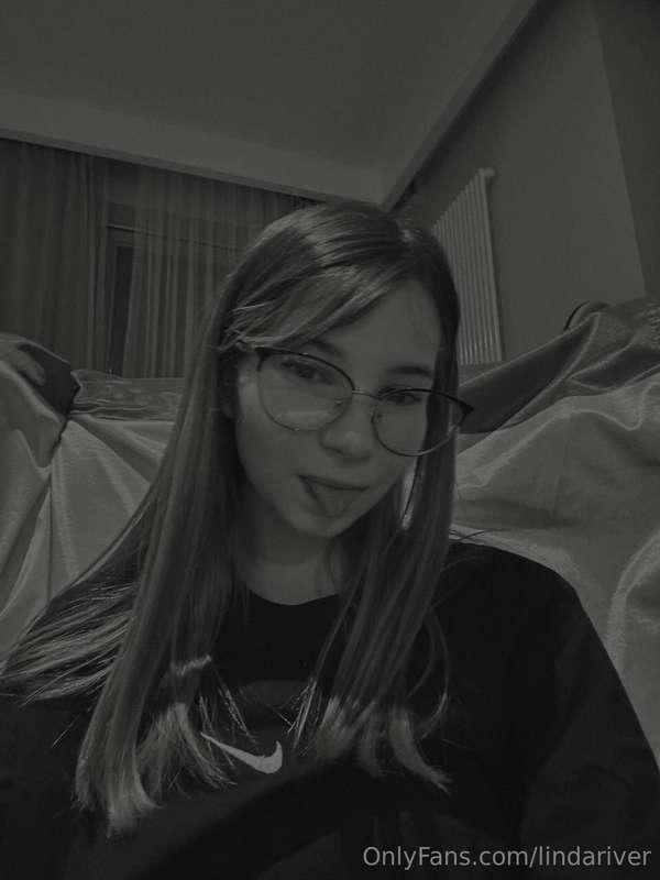 🌸 @aniicka Hi, this is my friend Aniсka @aniicka🌸she wants t..