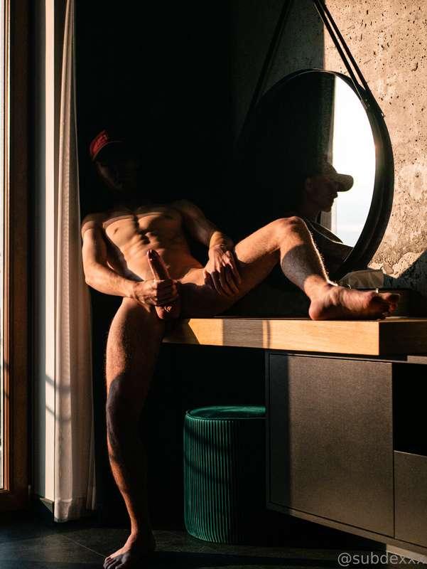 The perfect setting to get up to some dirty things🙈🥵