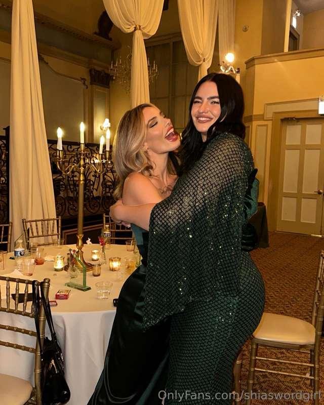 Got to spend some holiday time with @oliviaknight 🥵