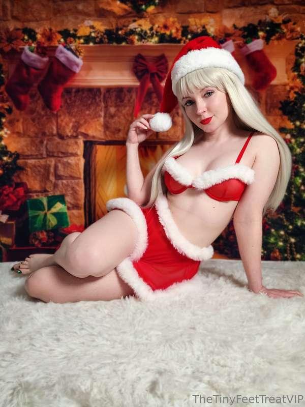 "Anal: The Ultimate Gift" photoset-Swipe the end for one the..