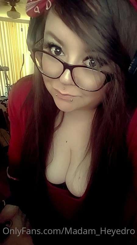 My DMs are back open for the week my babes!!! :D