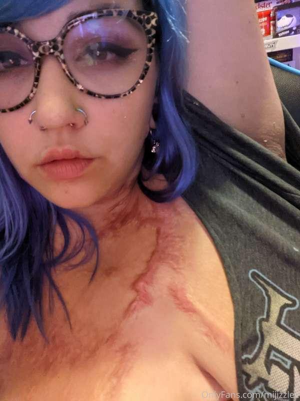 Pictures of my blue hair and after it faded .