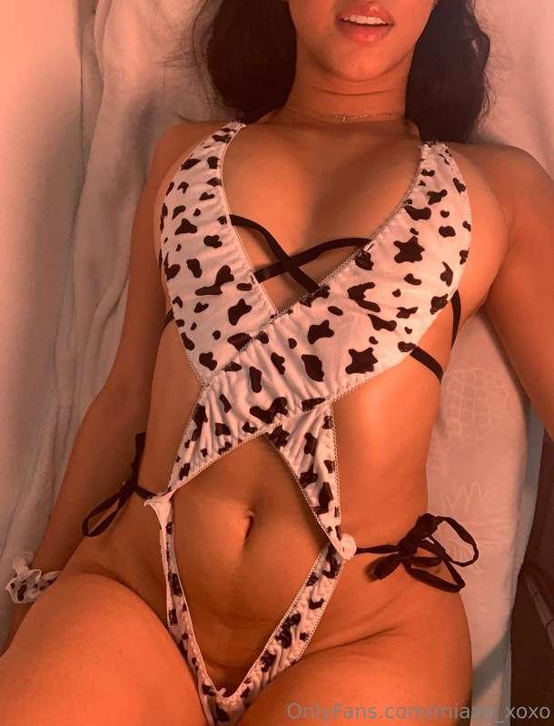 Moo… ready for a naughty ride?😈