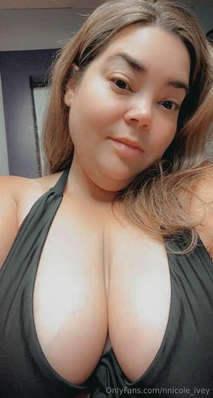 Happy Wednesday babes 💋💋