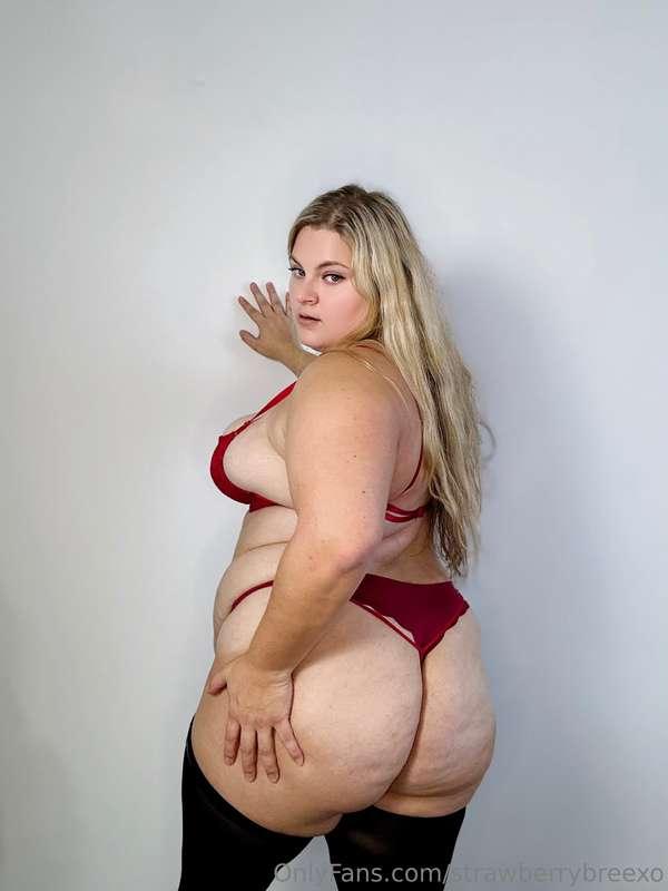 I knew you were looking at my ass ;) but anyway enjoy the we..