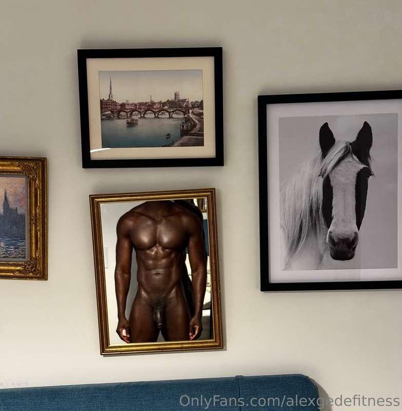 Pick your favourite wall art 🖼️ 😜