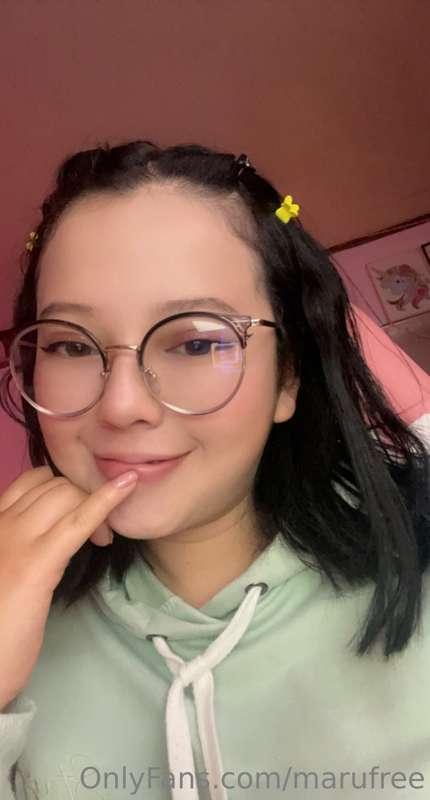 5usd is 1 photo
10usd is 5 pics 
50 usd is 10 photos + 1 vid..