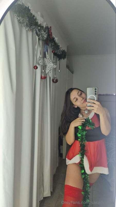 christmas makes me very happy😍 it's the best time of the yea..