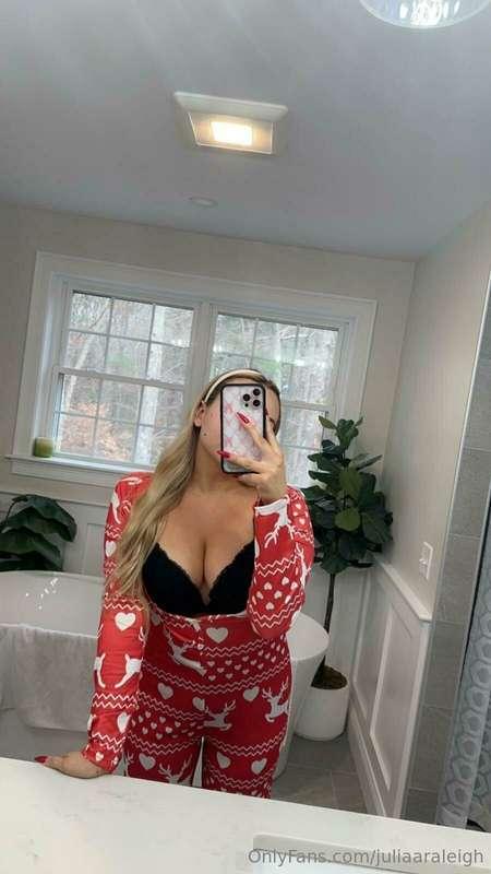 Time to slide in my DMs and tell me if you’ve been **naughty..