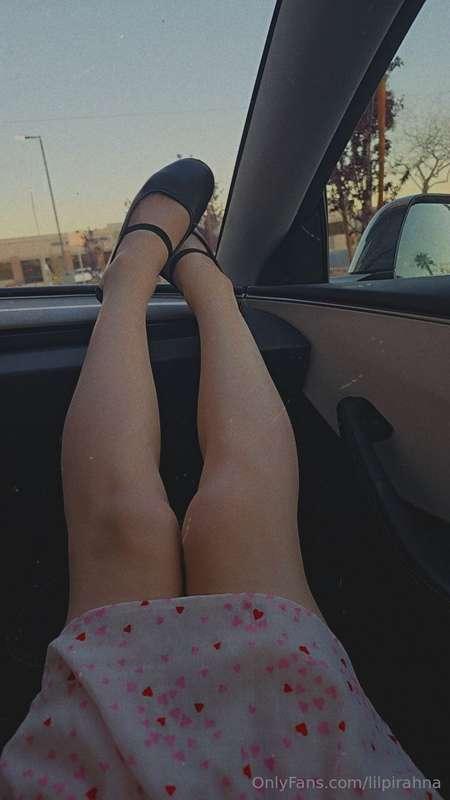 hmmmm would you do me in the front seat or back seat? I can’..