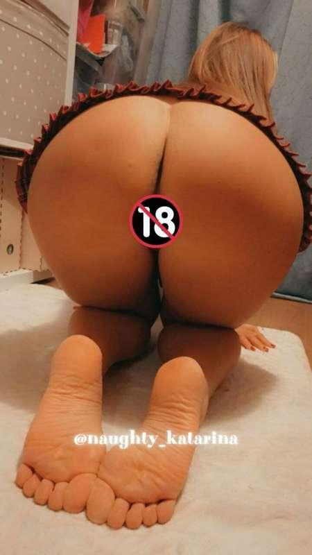 Naughty VidCall Queen 😈
🆓 Forever FREE 🆓 👉🏼@naughty_katarina..
