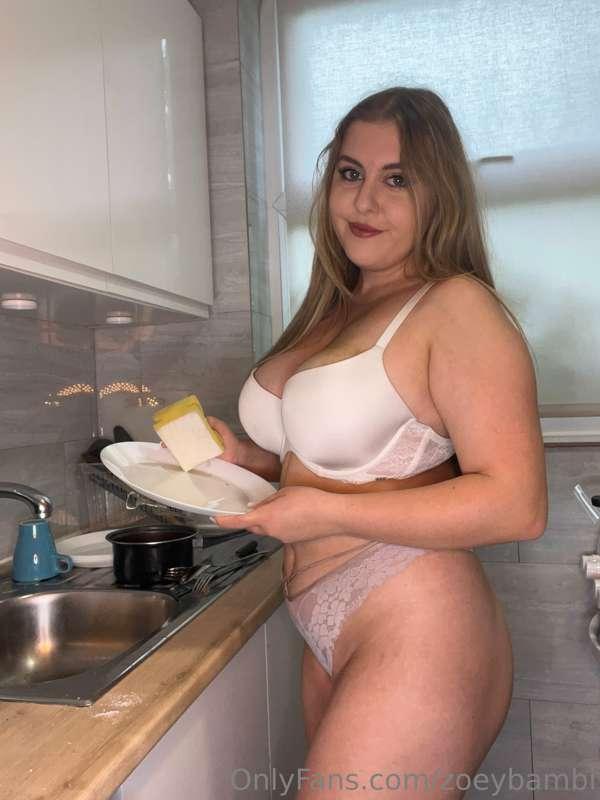 POV: I'm cleaning the dishes after dinner and show you what'..