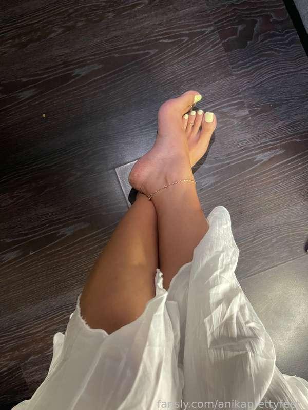 anikaprettyfeet_ image #12