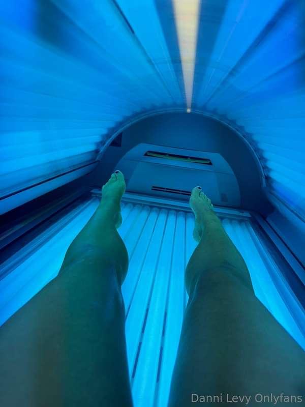 Tanning time for u boys❤️